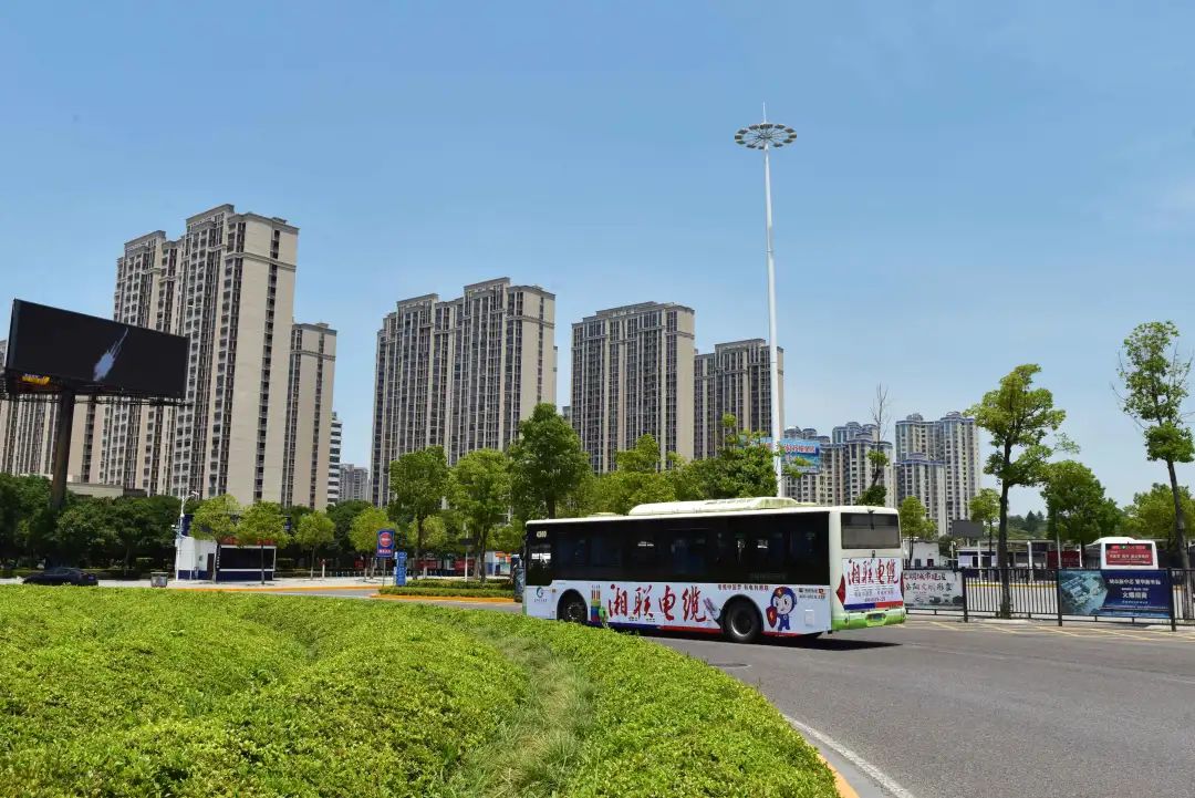 品牌煥新，夏日啟航 岳陽(yáng)登場(chǎng)，未來(lái)可期 #安全用電你我湘聯(lián)